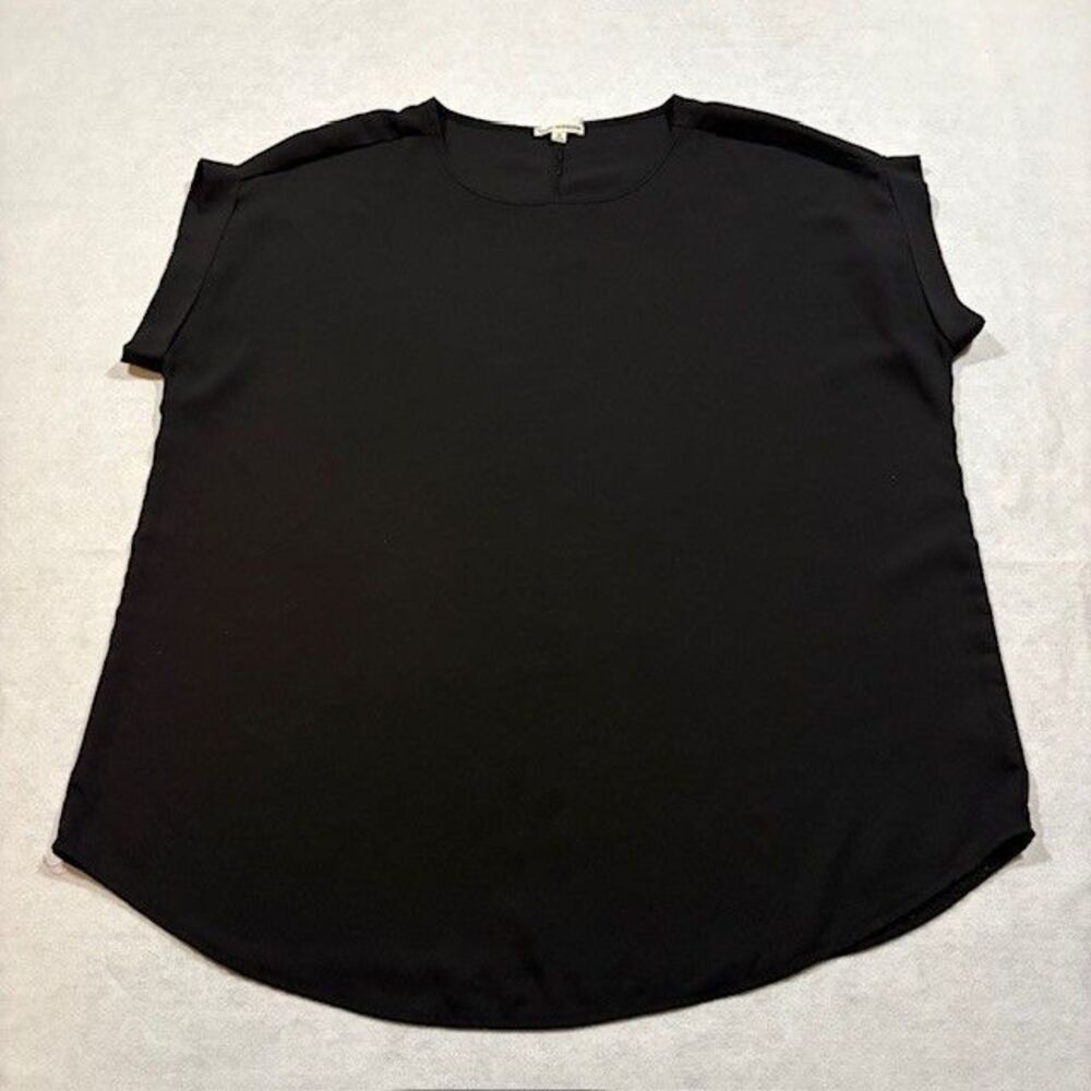 Zenana Outfitters Black Blouse Women’s 2X Short Sleeve Round Neck Flowy Top
